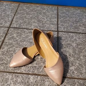 Rose CL by Laundry flats